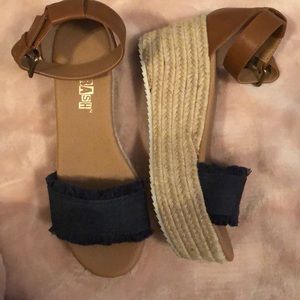 Adorable blue jean platforms!